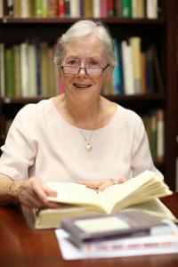 Dr Mary Pierse