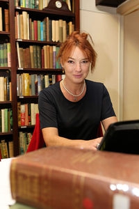 Dr Vandra Costello