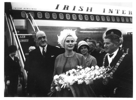 Princess Grace of Monaco arrives at Dublin aiport in June 1961 accompanying her husband, Prince Rainier III on his Head of State visit to Ireland, the birth place of her grandfather John Henry Kelly in 1847. © 1961 The Irish Photo Archive, Dublin