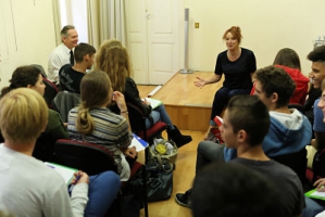 Dr Vandra Costello - Ireland Fund of Monaco Writer-in-residence - with the 1ère S4 class from the Lycée Albert 1er and their teacher, Jean-René Fonquerne